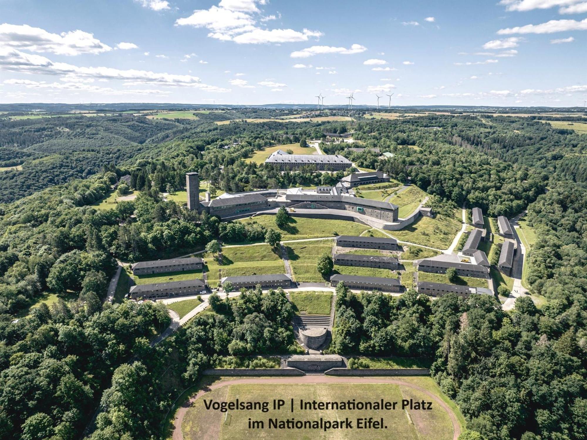 Ferienhaus Hescheld With Private Jacuzzi Hellenthal Luaran gambar