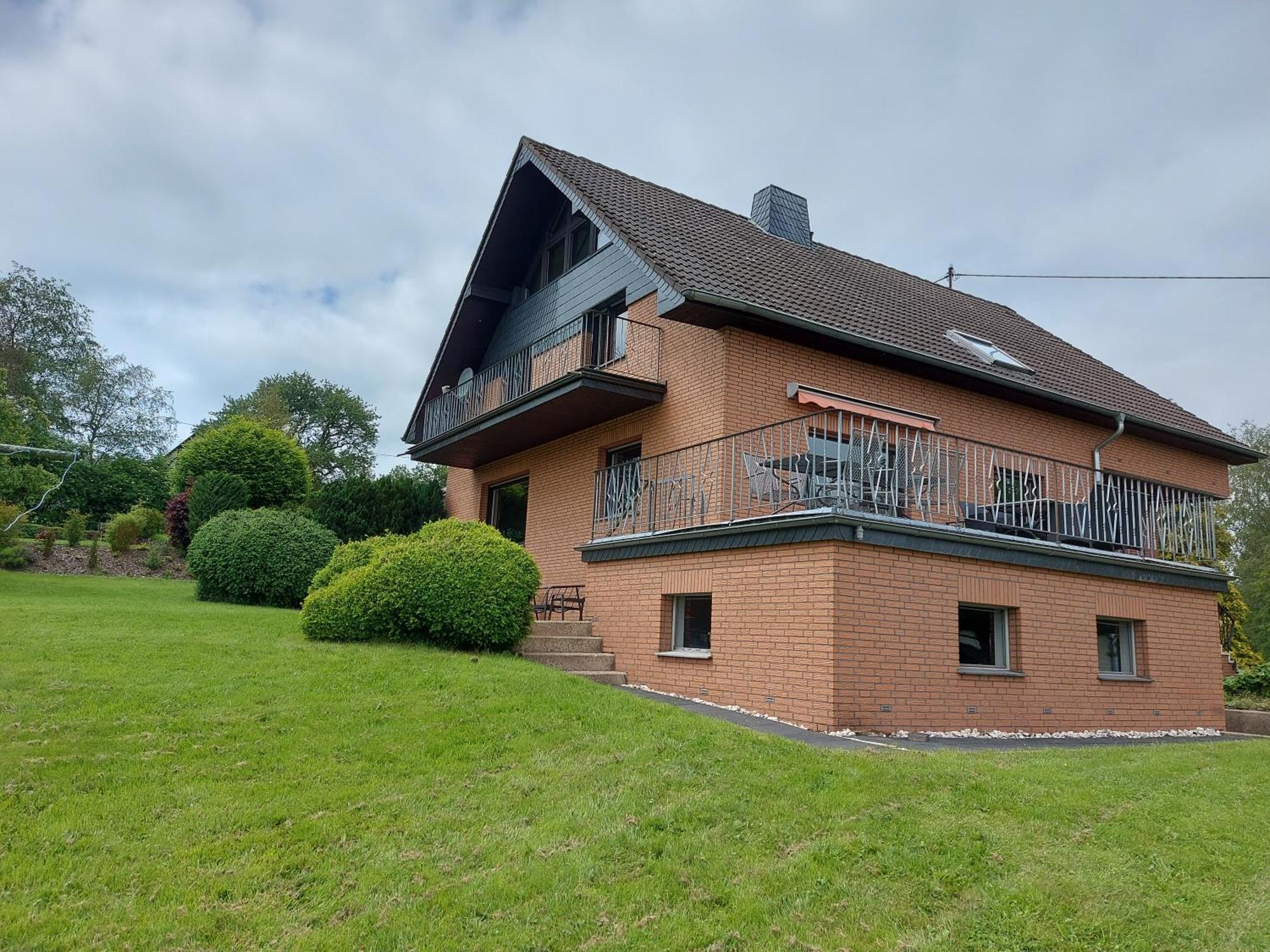 Ferienhaus Hescheld With Private Jacuzzi Hellenthal Luaran gambar